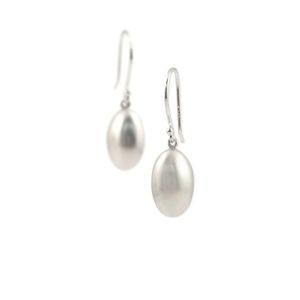 Egg drop earrings